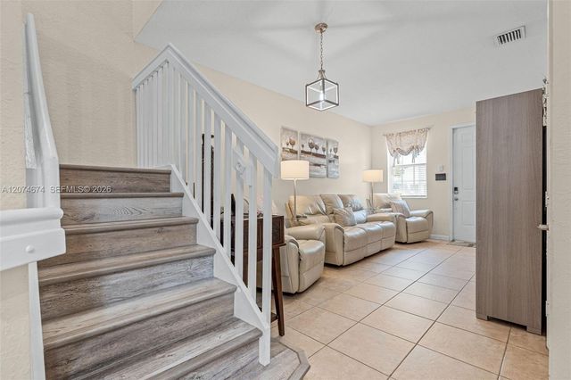 1034 NE 30th Avenue, Homestead, FL 33033