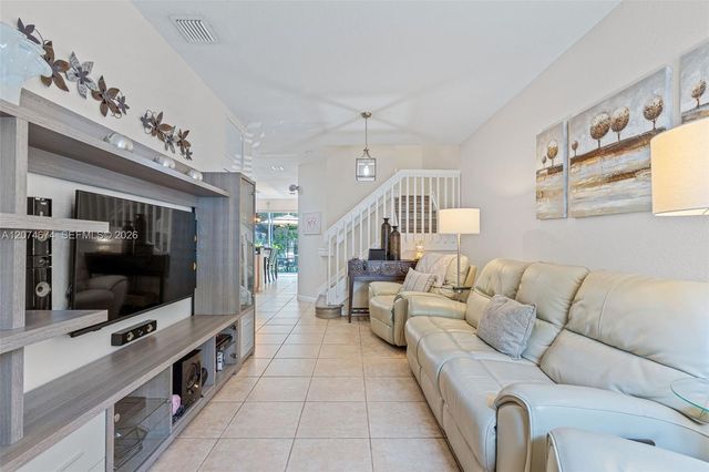 1034 NE 30th Avenue, Homestead, FL 33033