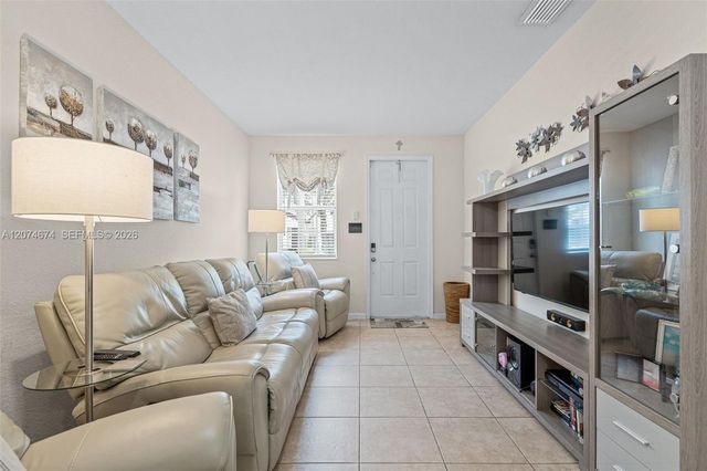 1034 NE 30th Avenue, Homestead, FL 33033