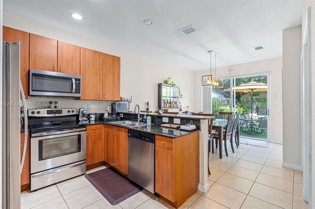 1034 NE 30th Avenue, Homestead, FL 33033