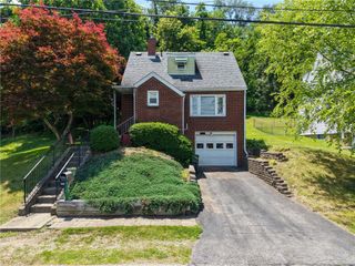 1612 Summit St, White Oak, PA 15131