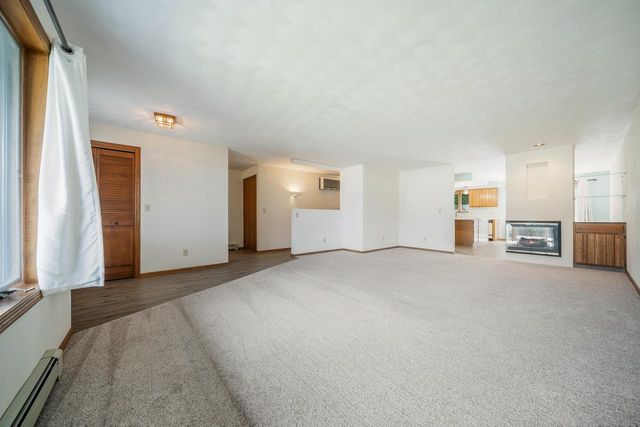 2232 N CLOUDVIEW DRIVE, Appleton, WI 54914