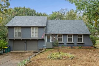 14105 W 48th Terrace, Shawnee, KS 66216