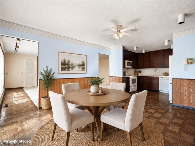 5153 N Barton Road, North Ridgeville, OH 44039