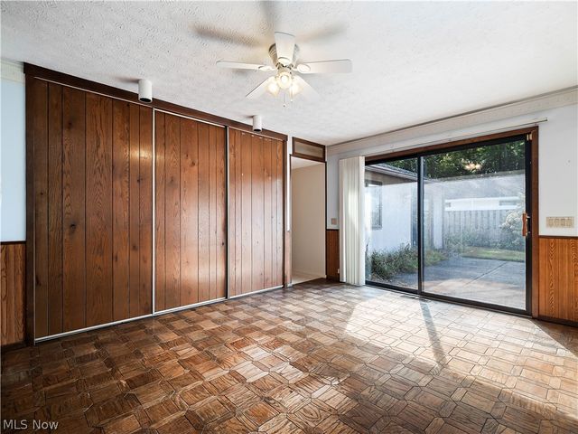 5153 N Barton Road, North Ridgeville, OH 44039