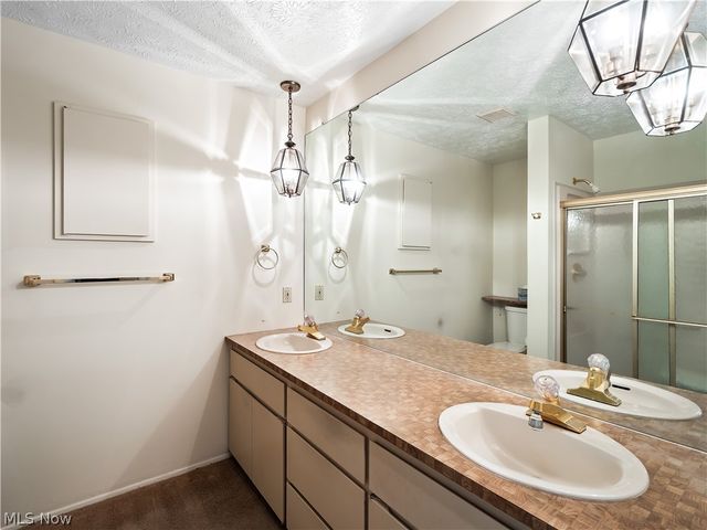 5153 N Barton Road, North Ridgeville, OH 44039