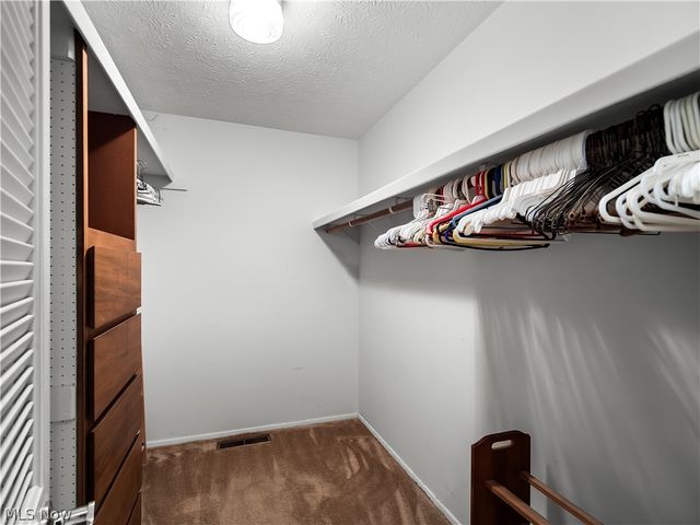 5153 N Barton Road, North Ridgeville, OH 44039