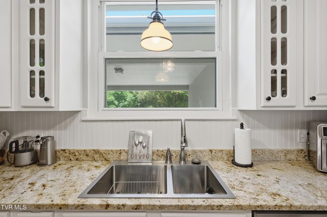 545 Green Hill Road, Bristol, VA 24201