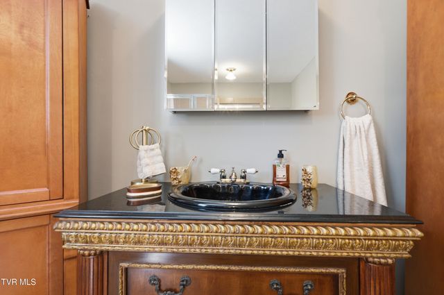 545 Green Hill Road, Bristol, VA 24201