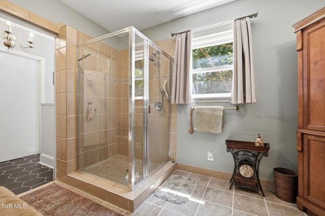 545 Green Hill Road, Bristol, VA 24201