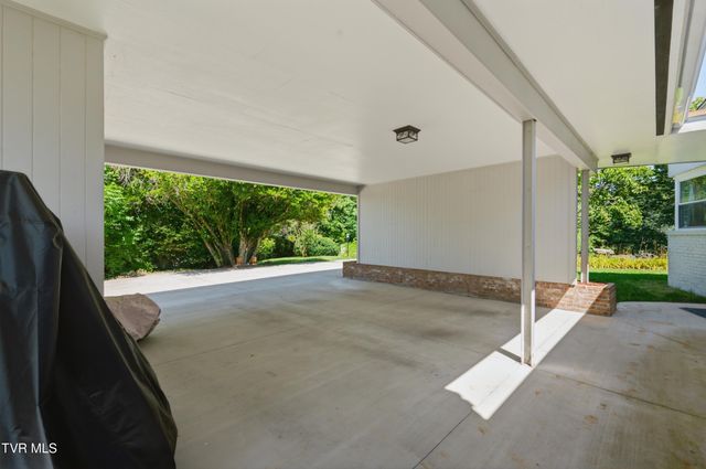 545 Green Hill Road, Bristol, VA 24201