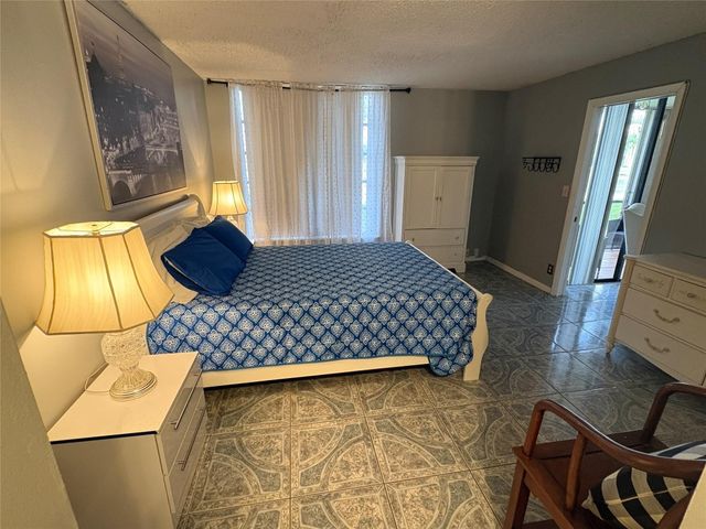 6207 Coral Lake Drive 107, Pompano Beach, FL 33063