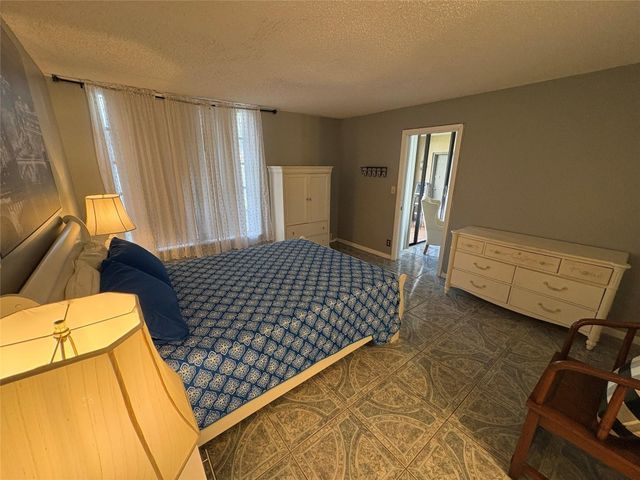 6207 Coral Lake Drive 107, Pompano Beach, FL 33063