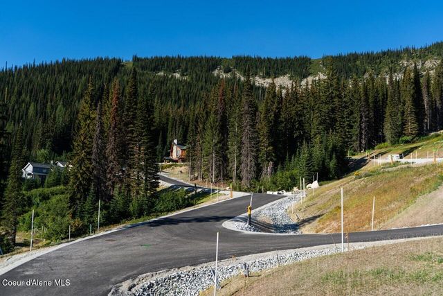 2 Crystal Springs Rd, Sandpoint, ID 83864