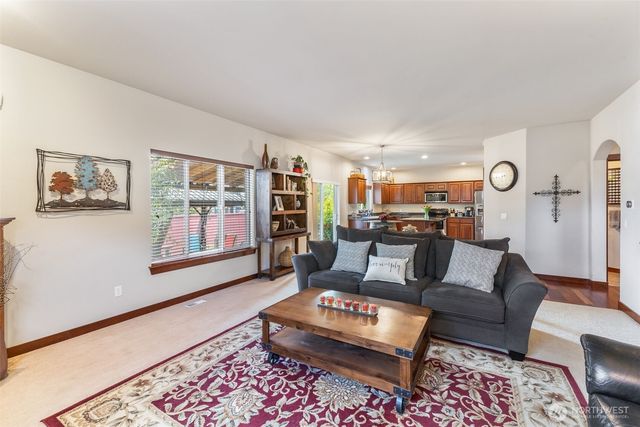 20225 194th Avenue E, Orting, WA 98360
