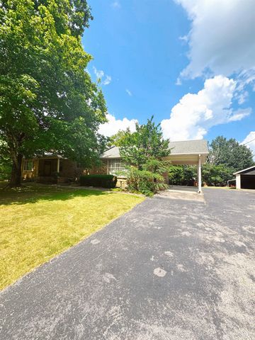 2240 138 HWY, Toone, TN 38381