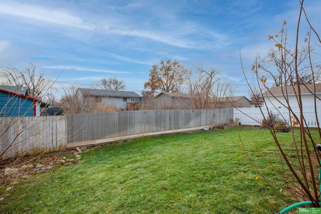 14807 Willow Creek Drive, Omaha, NE 68138