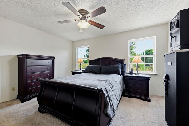 27513 State Highway 56, Whitesboro, TX 76273