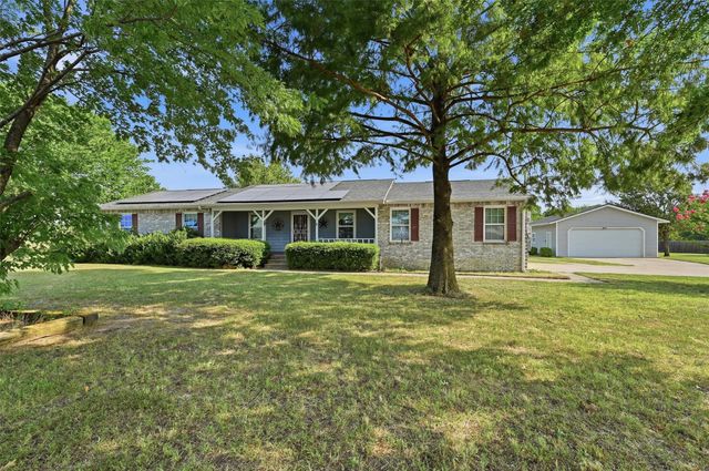 27513 State Highway 56, Whitesboro, TX 76273