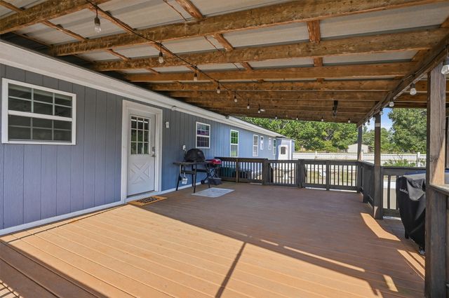 27513 State Highway 56, Whitesboro, TX 76273