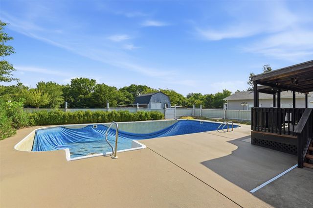 27513 State Highway 56, Whitesboro, TX 76273