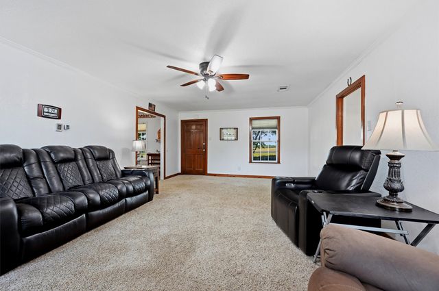 27513 State Highway 56, Whitesboro, TX 76273