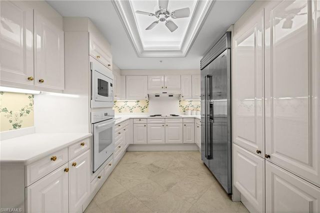 4021 Gulf Shore BLVD N 1204, Naples, FL 34103