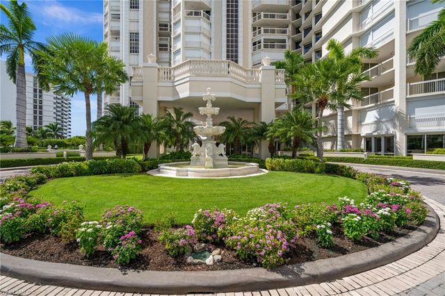 4021 Gulf Shore BLVD N 1204, Naples, FL 34103