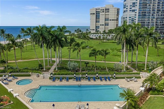 4021 Gulf Shore BLVD N 1204, Naples, FL 34103