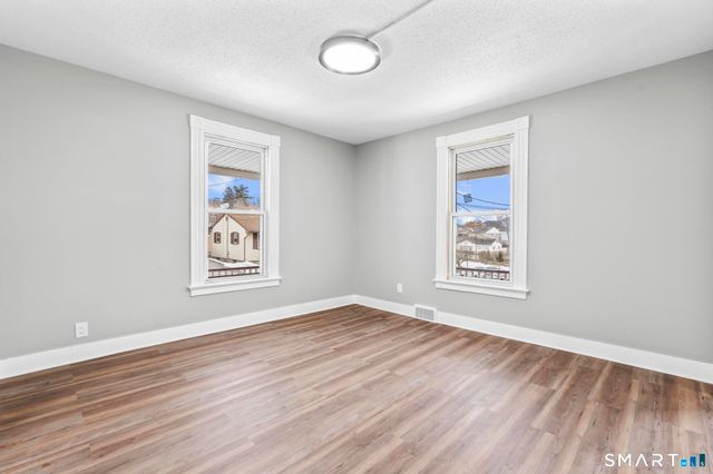 31 Alton Street, Waterbury, CT 06705