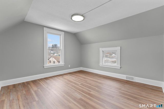 31 Alton Street, Waterbury, CT 06705