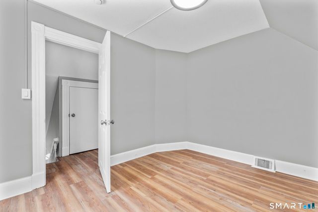 31 Alton Street, Waterbury, CT 06705