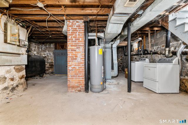 31 Alton Street, Waterbury, CT 06705