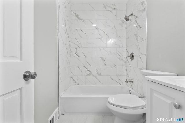 31 Alton Street, Waterbury, CT 06705