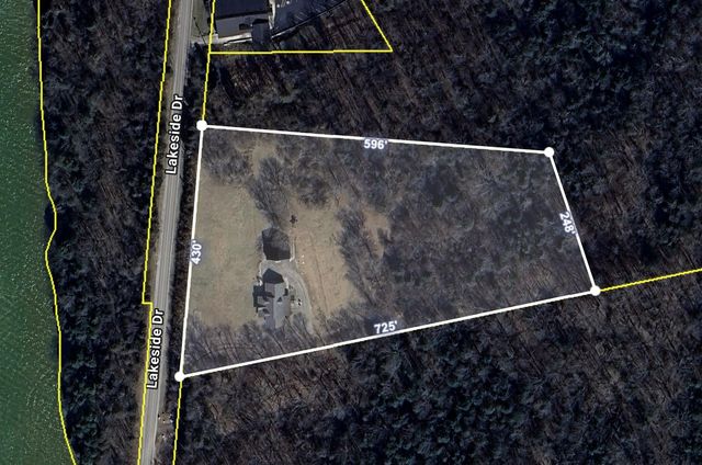 57 Lakeside Dr, Carthage, TN 37030