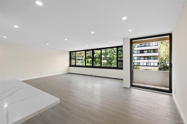 166-26 Powells Cove Boulevard 3D, Beechhurst, NY 11357