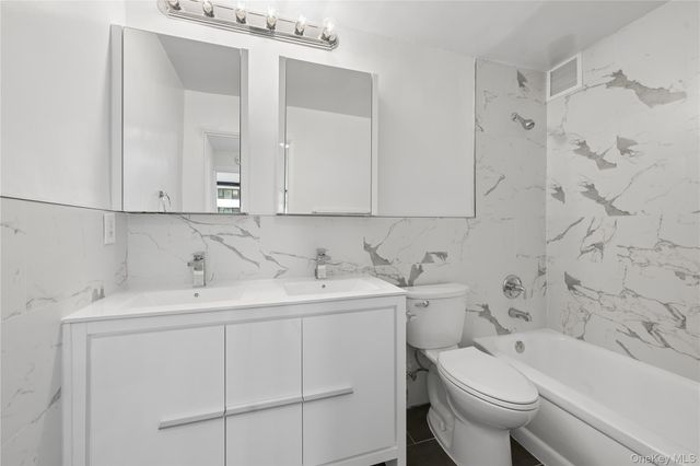 166-26 Powells Cove Boulevard 3D, Beechhurst, NY 11357