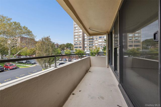 166-26 Powells Cove Boulevard 3D, Beechhurst, NY 11357