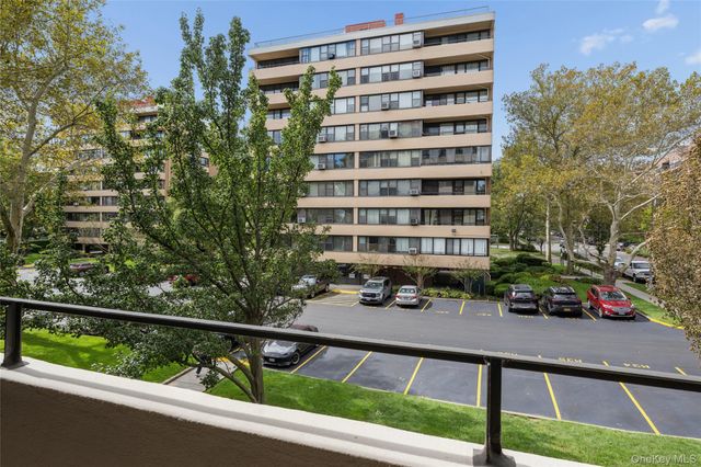 166-26 Powells Cove Boulevard 3D, Beechhurst, NY 11357