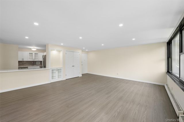 166-26 Powells Cove Boulevard 3D, Beechhurst, NY 11357