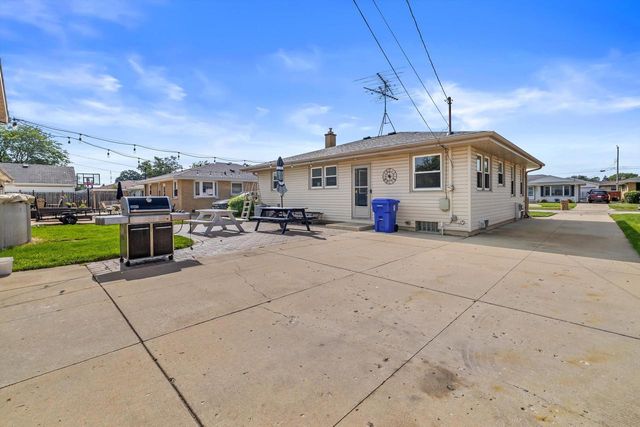 1616 22nd STREET, Kenosha, WI 53140