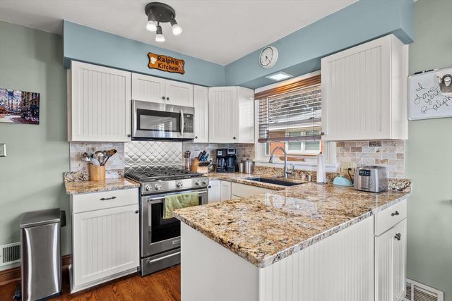 1616 22nd STREET, Kenosha, WI 53140
