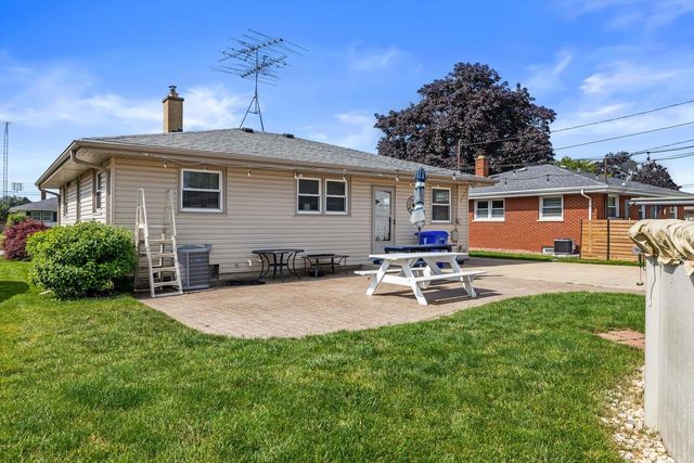 1616 22nd STREET, Kenosha, WI 53140