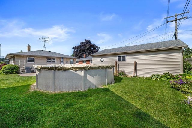 1616 22nd STREET, Kenosha, WI 53140