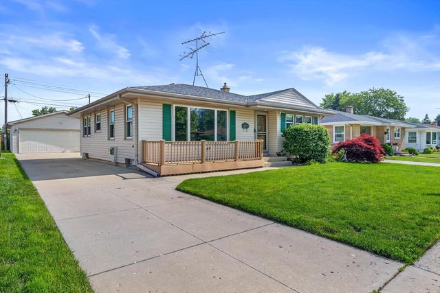 1616 22nd STREET, Kenosha, WI 53140