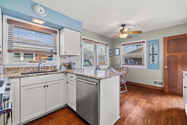 1616 22nd STREET, Kenosha, WI 53140