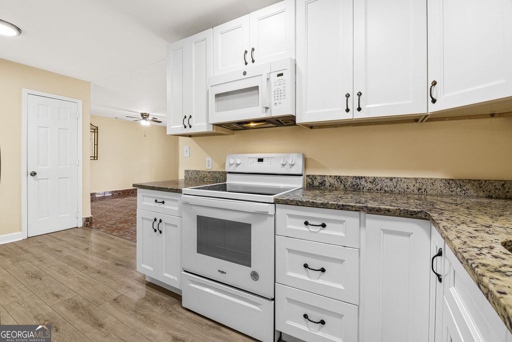 349 Roxbury Drive, Riverdale, GA 30274 — photo 4