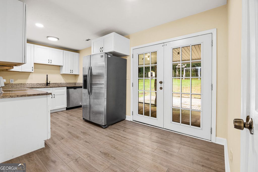 349 Roxbury Drive, Riverdale, GA 30274 — photo 5