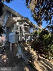 627 SENECA AVE, Norwood, PA 19074