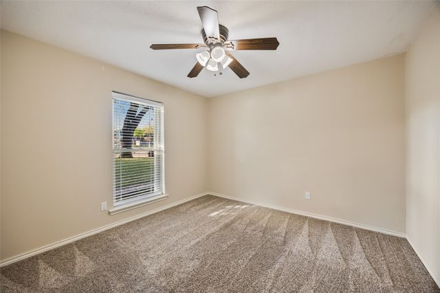 404 Point Royal Drive, Rowlett, TX 75087